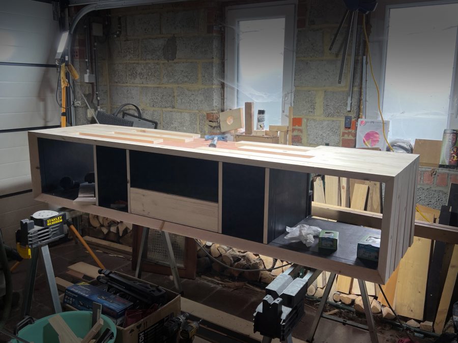Construction meuble TV