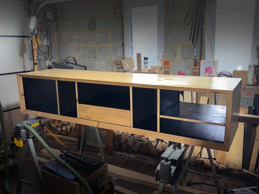 Construction meuble TV